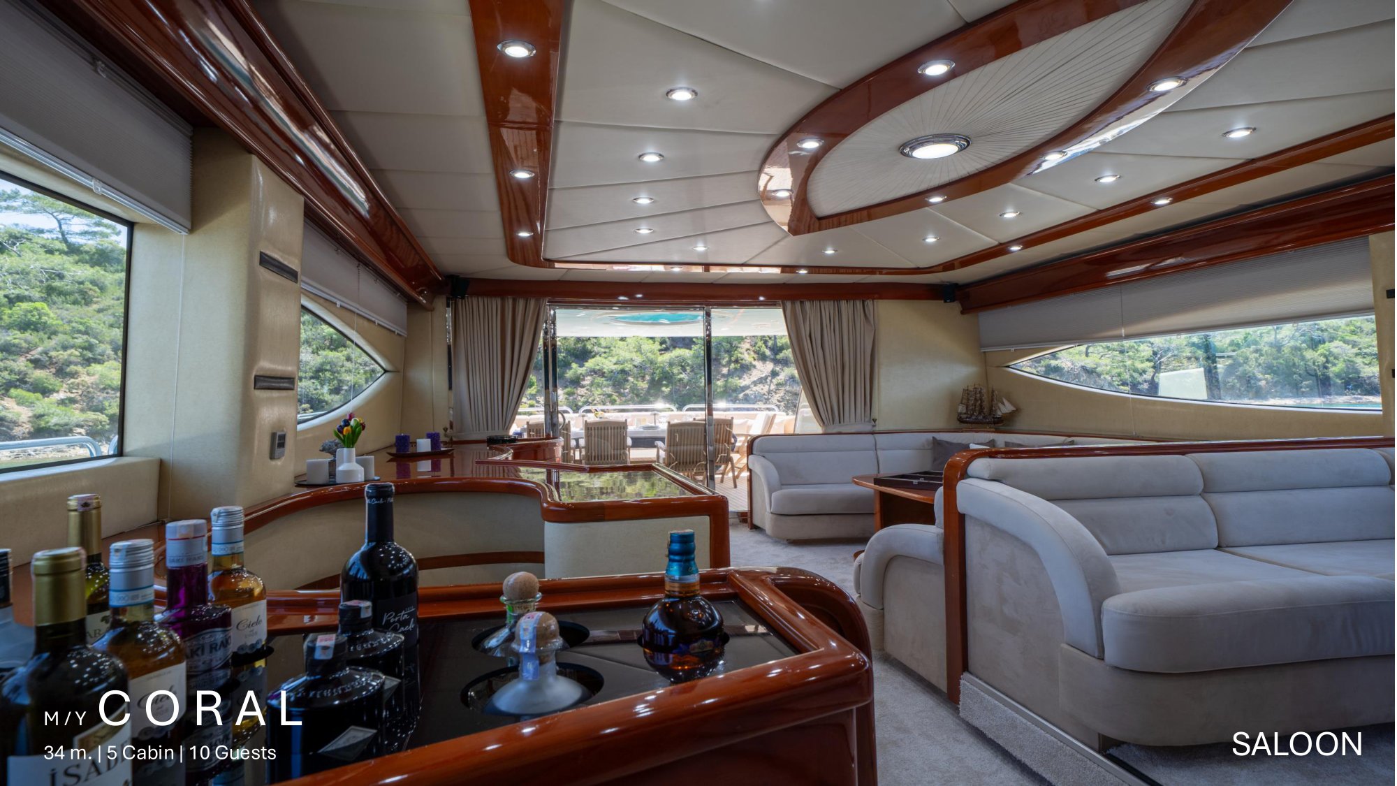 M/Y Coral — Saloon & bar