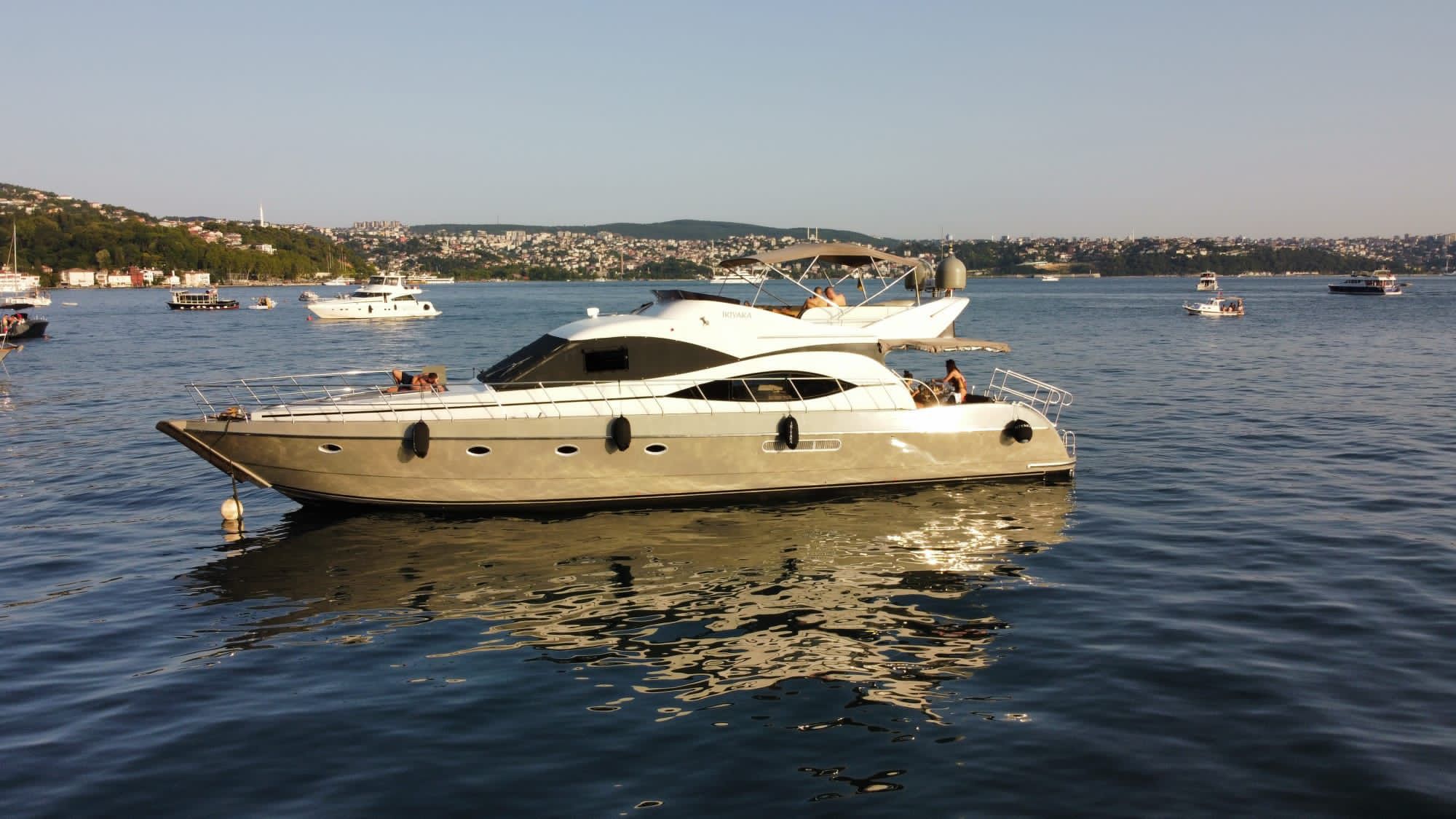 Millennium III — İç mekan