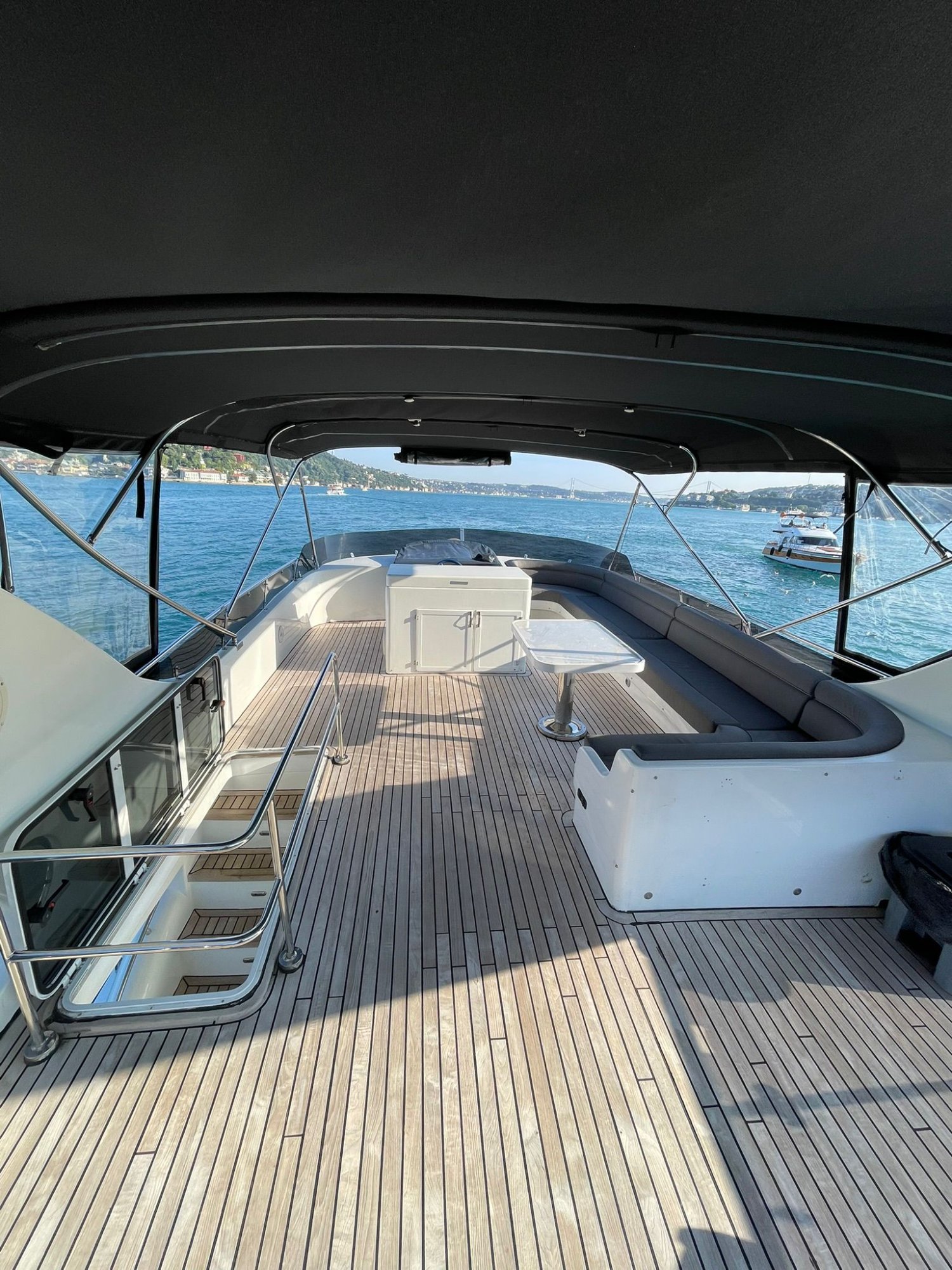 LVT Starship — Köprü gece mavi