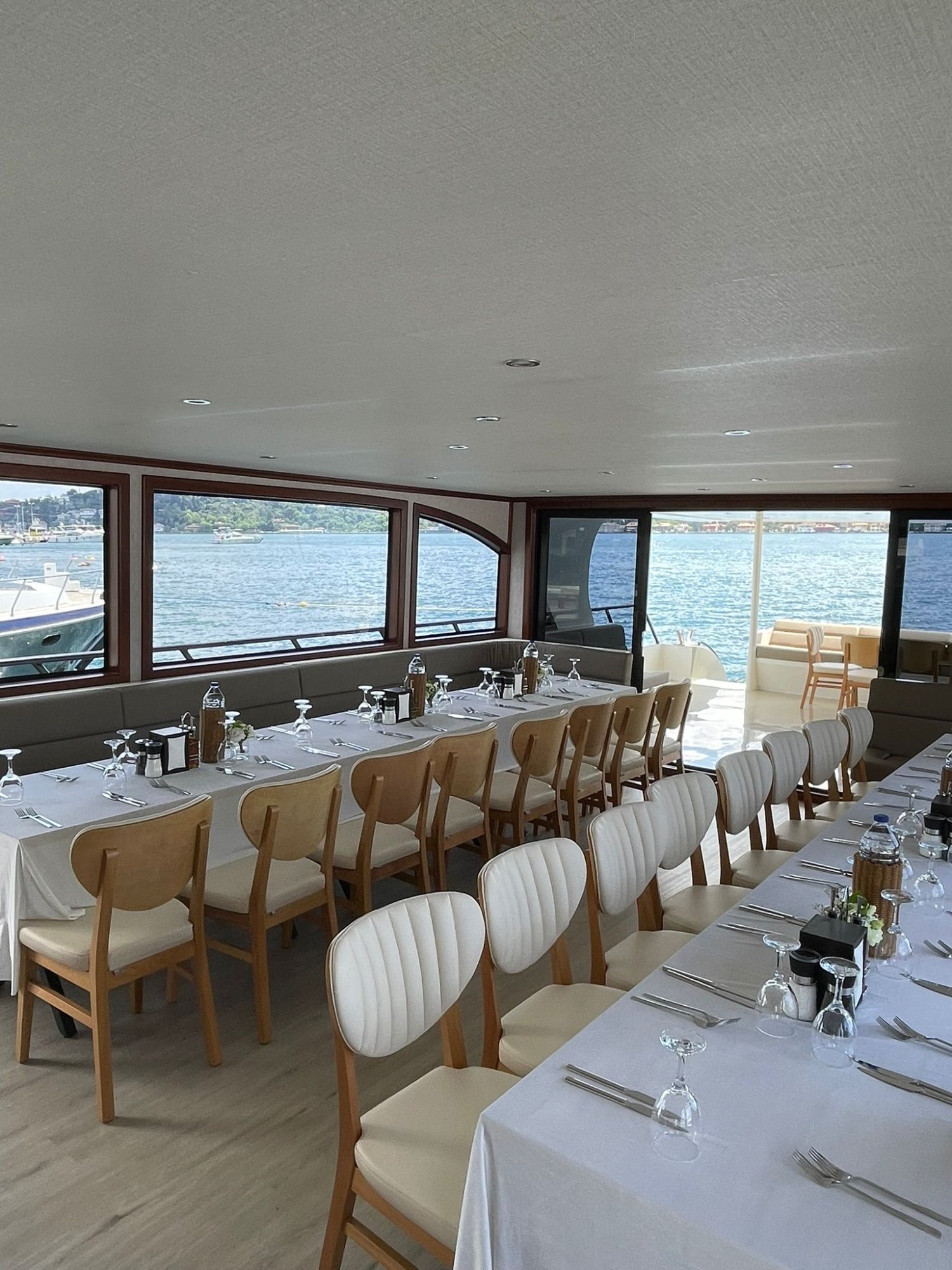 VIP Davet — İç salon