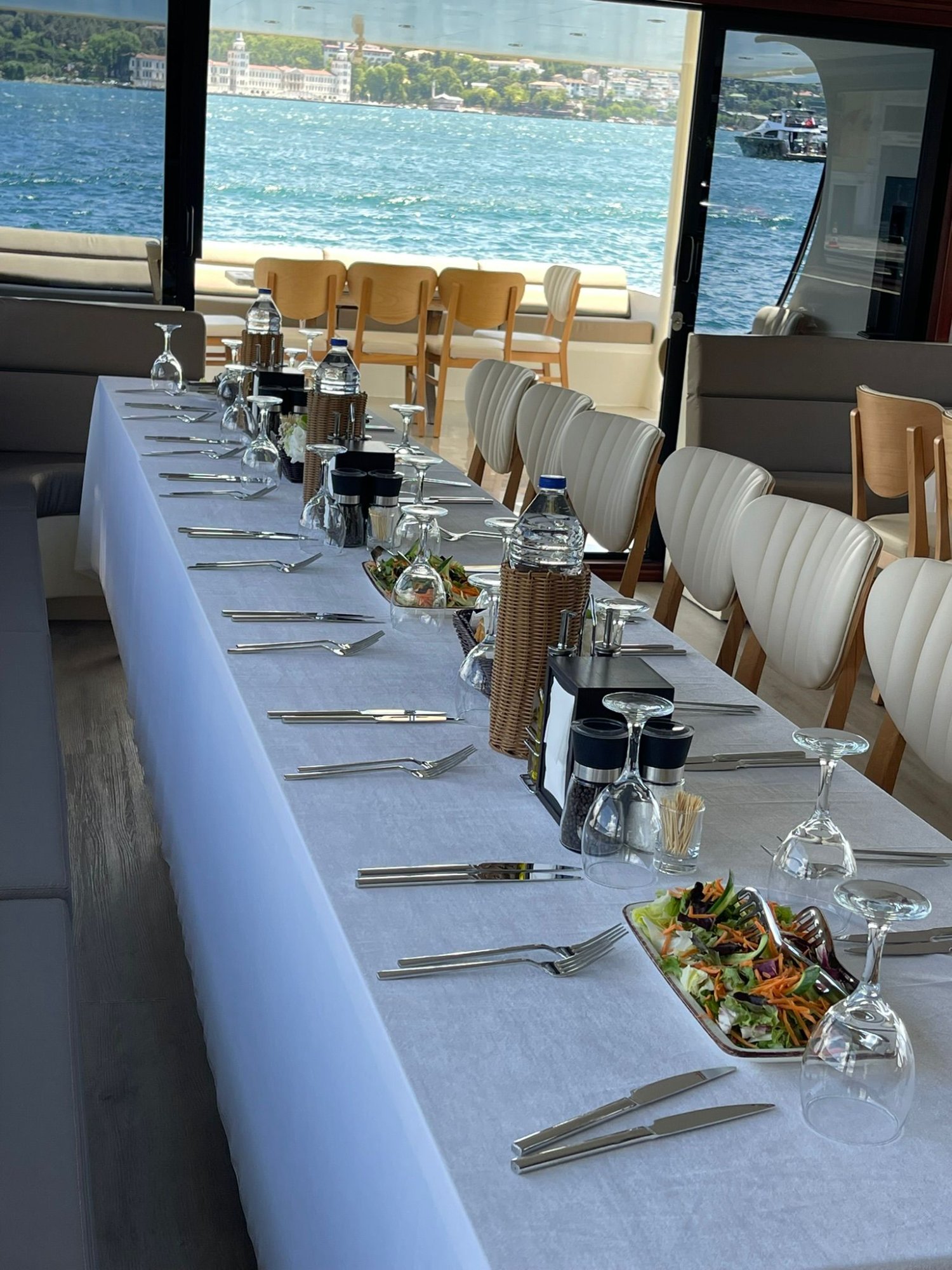 VIP Davet — Arka güverte lounge